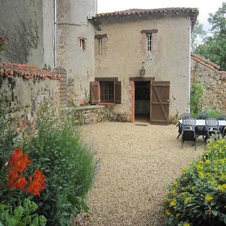 Holiday home Holiday Home Saint-Paul-Du-Bois Pool, Cleaning Included